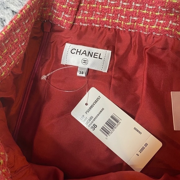 𝅺CHANEL Fantasy Tweed Skirt NWT - Picture 2 of 9